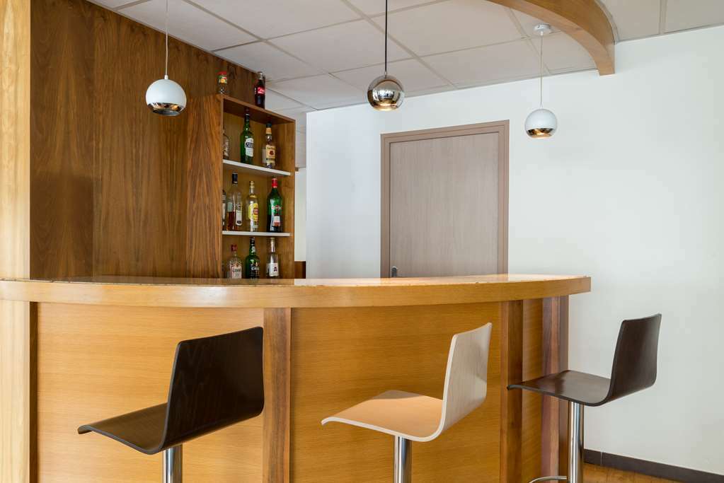 Brit Hotel Confort Le Limouzi Tulle Restaurante foto
